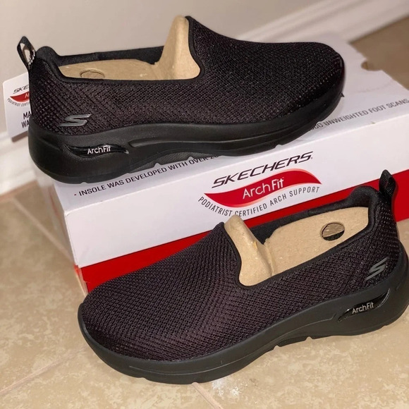 Skechers Women Shoes Black Go walk Arch Fit size 6 Slip on - Picture 9 of 9